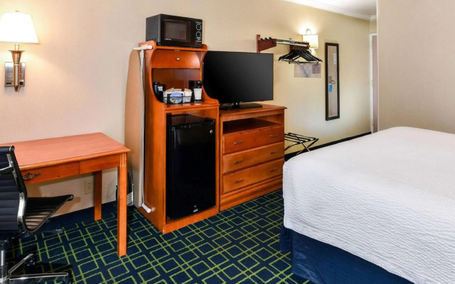 SureStay Hotel by Best Western Ontario Airport