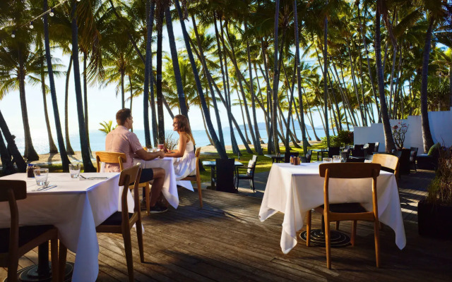 Alamanda Palm Cove by Lancemore