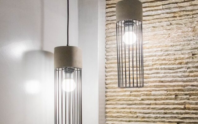 Pebble Luxury Suite by the Sea