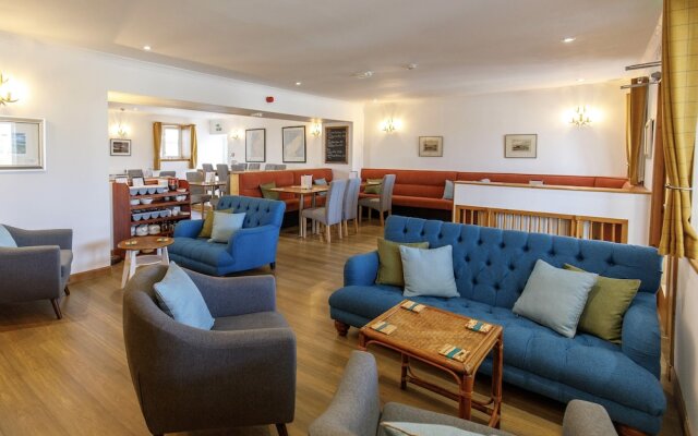 Cross Inn