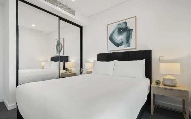 Chic 1-bed Escape in Fremantle With Parking