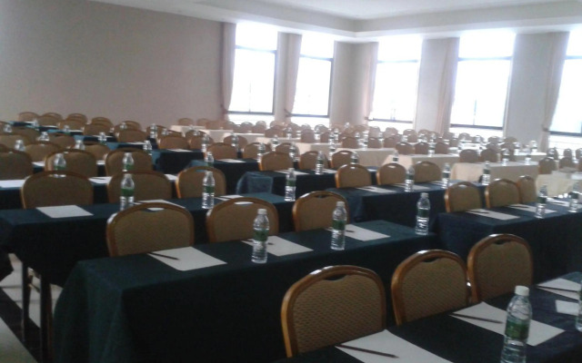 Seri Simanggang Hotel