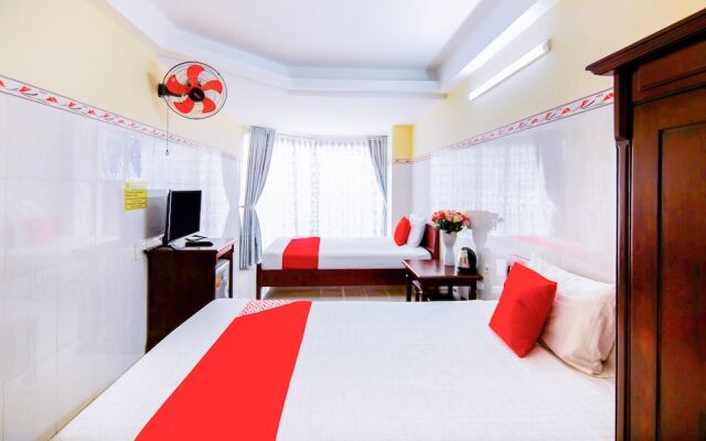 Oyo 349 Thuan Buom Phat Hotel