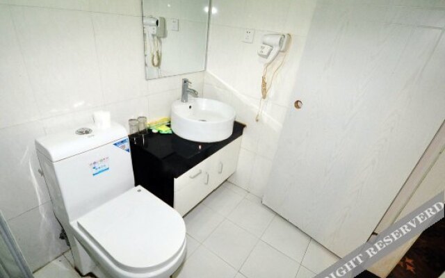 Yihu Hotel