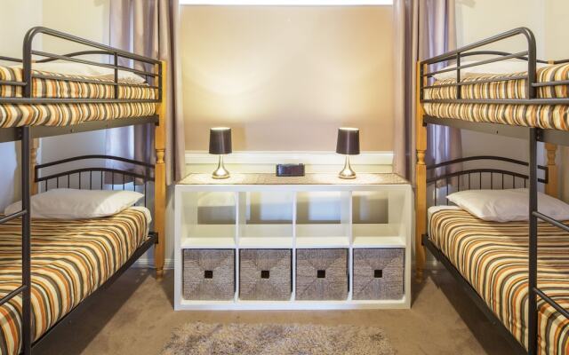 Eclipse 5- Spacious Townhouse