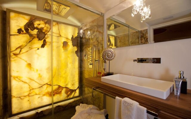 Quisigusta Miraval Suites B&B