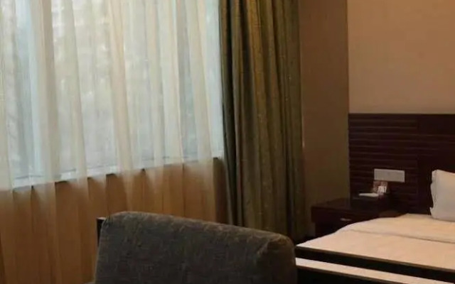 Shenzhen Yuehai Business Hotel