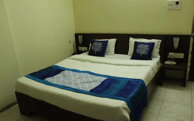Hotel Om by FabHotels