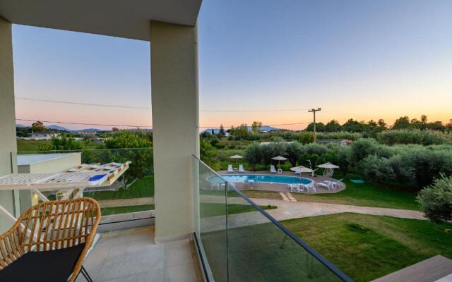 Alonaki Resort