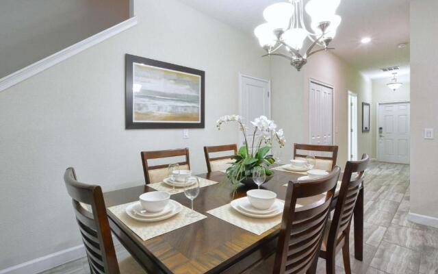 Storey Lake-5 Bedroom Townhouse w/Splashpool-1617ST