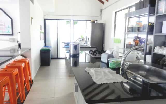 Chillin District Hostel