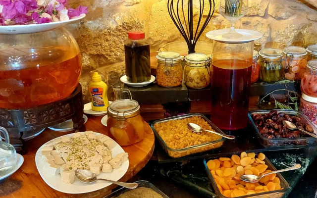 Hayat Zaman Hotel & Resort