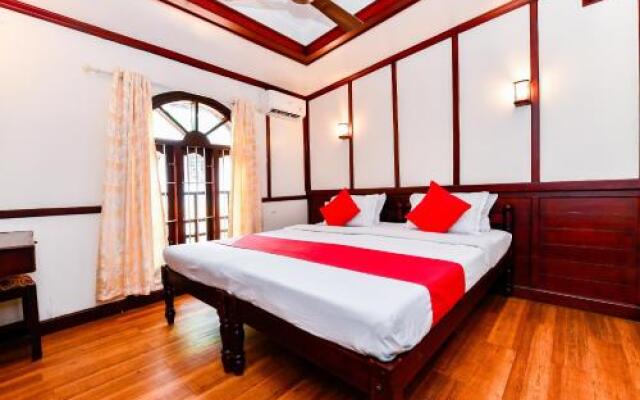OYO 25089 Gold River Indraprastha Houseboat