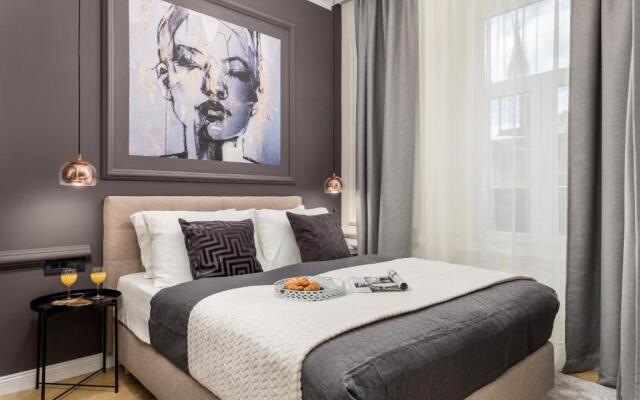 Luxury Number 1 Apartments