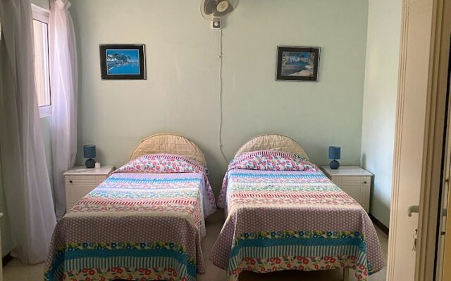 Ground Floor Maisonette In Birzebbugia