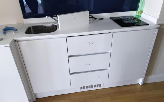 2 komnatnye apartamenty ljuks,vid more,gory,gorod.