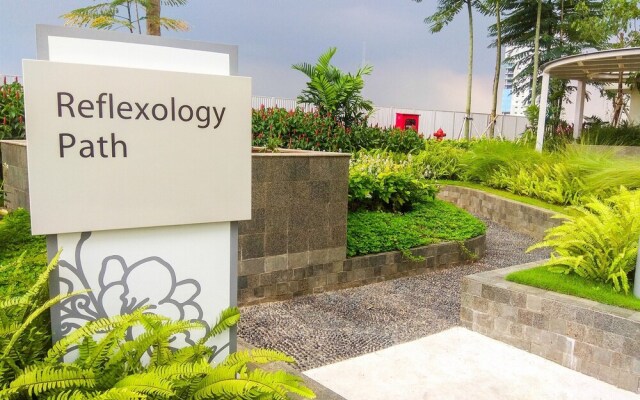 Modern Look And Comfy Studio Apartment At Springlake Summarecon