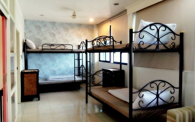 Hub 53 Bed & Breakfast