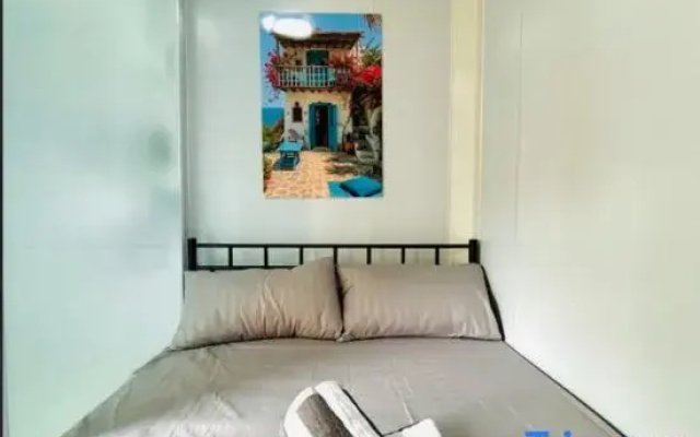 RedDoorz Plus at Tandikan Suites Caalan El Nido