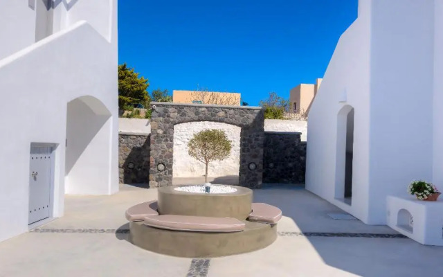 White Harmony Suites