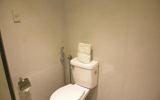 LuxeLite Suites Pasay