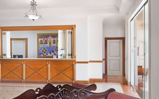Soul Surfers Paradise 3 Bedroom Beach Apartment