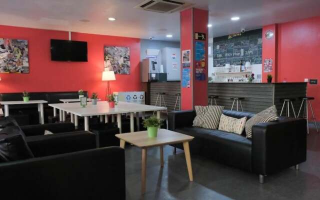HelloBCN Hostel