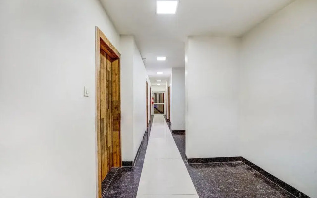 Collection O 35484 Hotel Yatri Inn