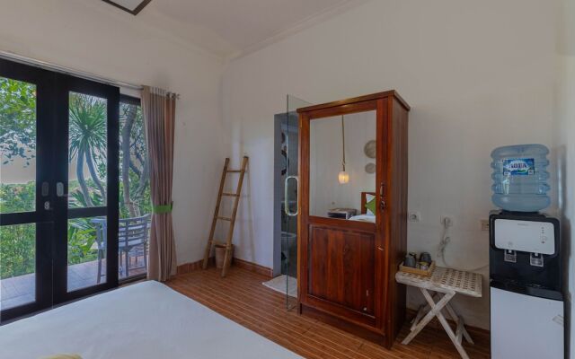 La Village Hill View