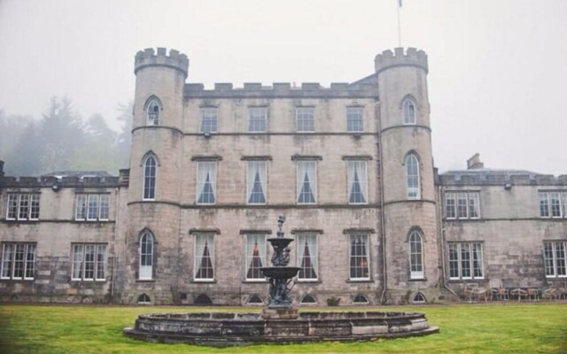 Melville Castle