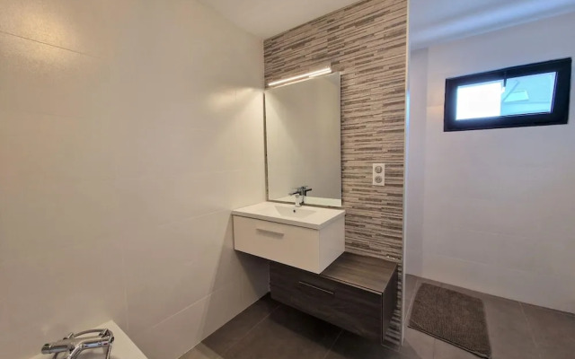 Quite Holiday Villa in Benodet