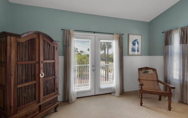 Lemon Drop Inn - 1938195