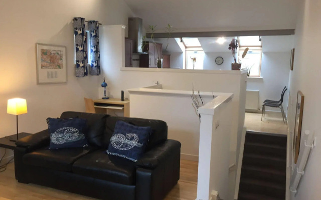 Glasgow Central Skyline Apartment