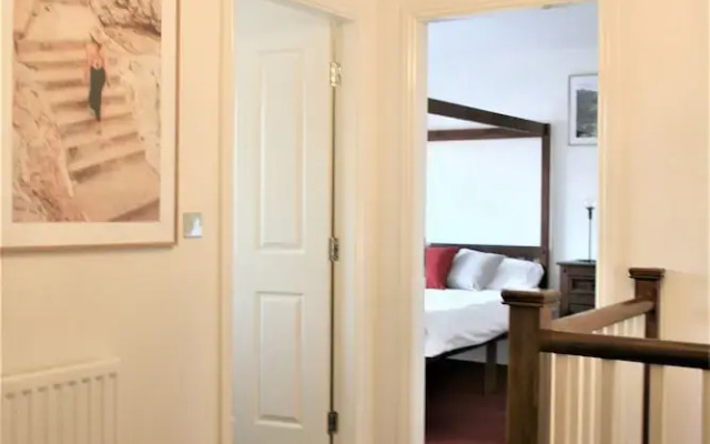 NEW Vibrant 3BD House in Coventry West Midlands