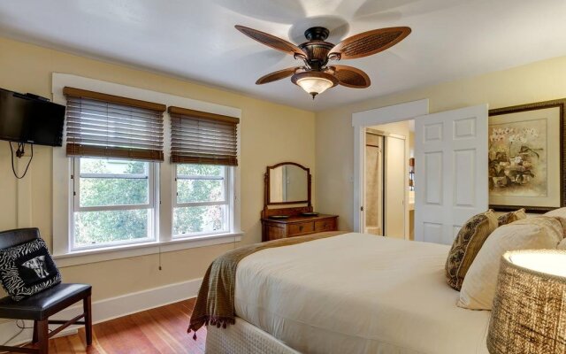 Hillcrest House Bed & Breakfast