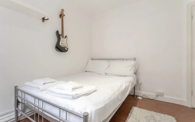 Stylish 2 Bedroom Fitzrovia Flat