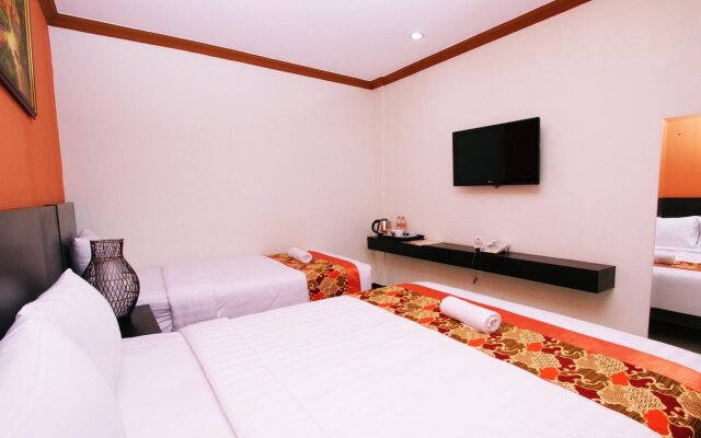 RedDoorz Plus @ Hotel Asih UNY