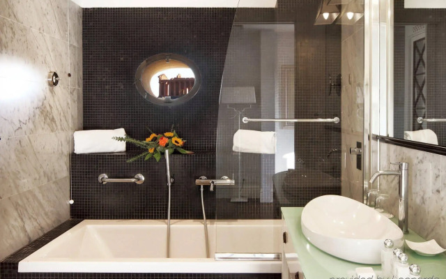 Villa Athena Resort