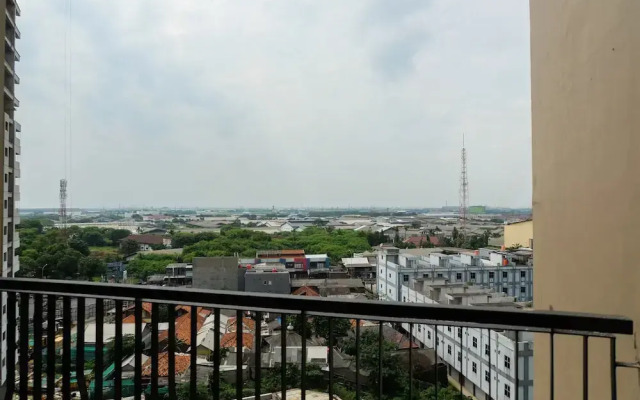 Comfortable 2BR @The Oasis Apartment By Travelio