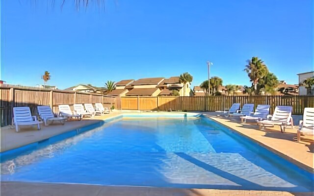 Lemon Chill 609 by RedAwning