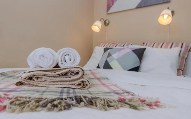 Old Town Studio Apartment