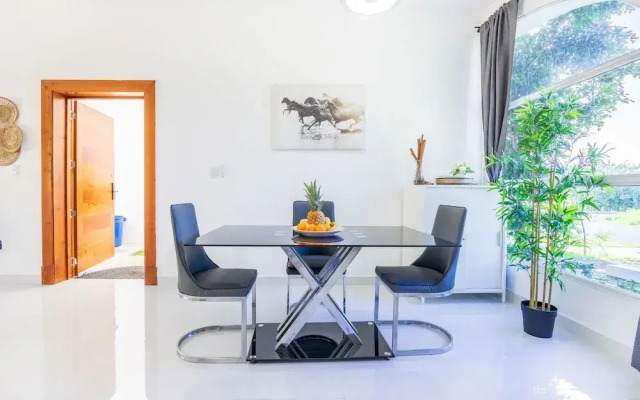 New Stylish 3BR Villa With Private Pool Terrace