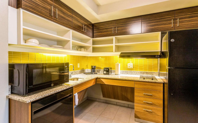 MainStay Suites Bowling Green North