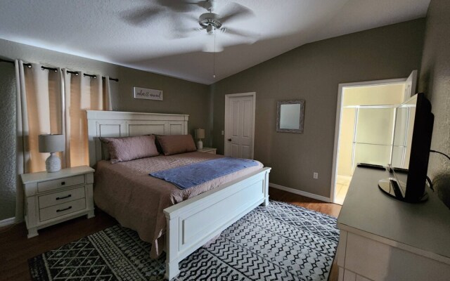 733 Reserve at Town Center