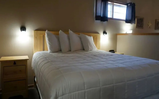 Woodside Old Towne Hotel