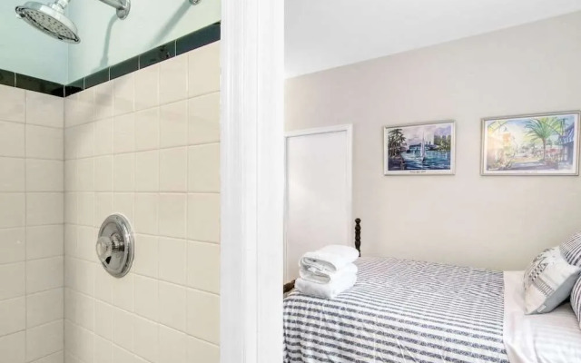 Sun, Shells and Seaspray w/ Lanai