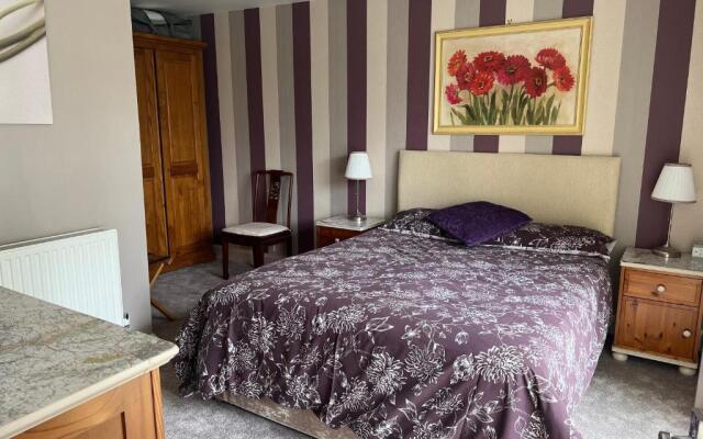 Orchard Side Bed and Breakfast