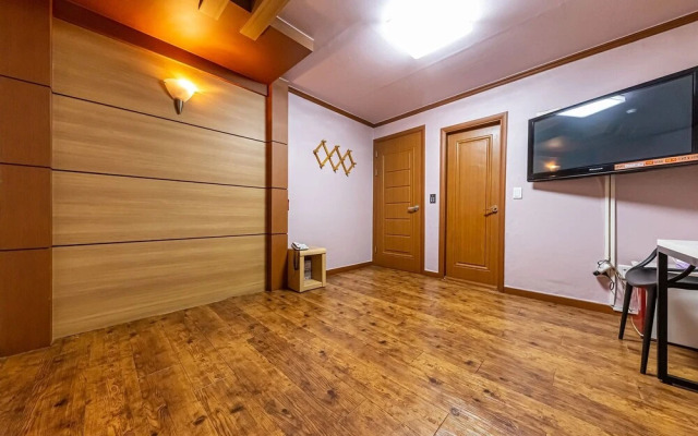 Cheongju Yeppeun Motel