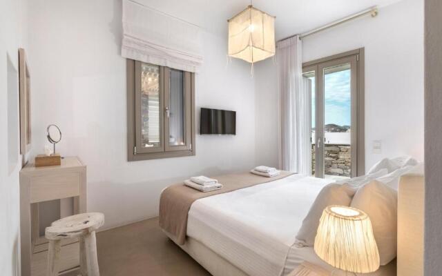 White Tinos Luxury Suites