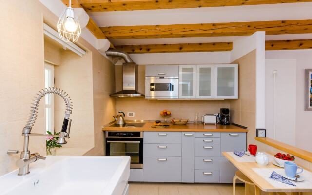 Apartment Domino 18